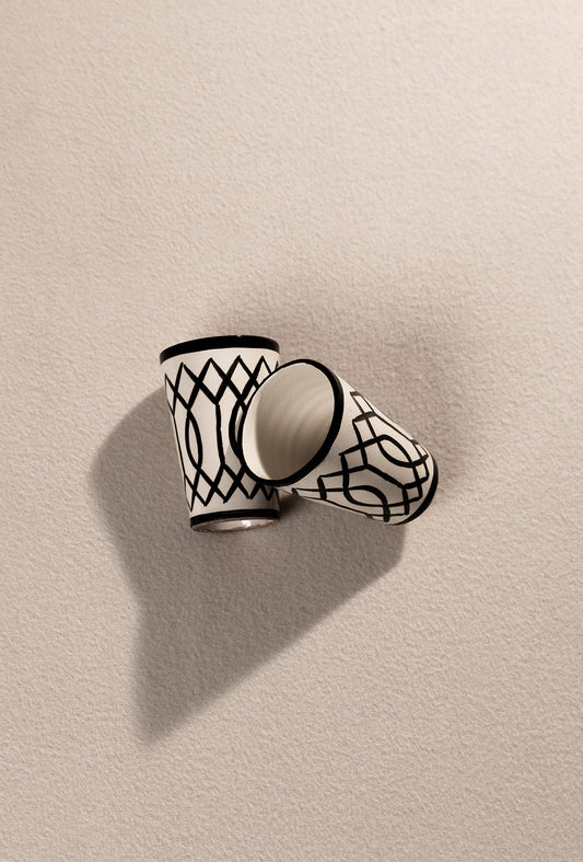 Keramiek Glas met zwarte Decoratie